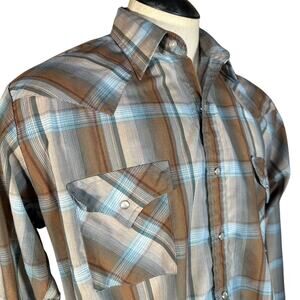 Plains Man L Western Pearl Snap Plaid  long sleeve shirt.